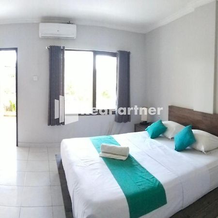 Pondok Sentana Guest House At Jalan Raya Uluwatu Redpartner Ungasan Kültér fotó